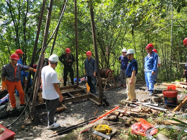 8月13日，黄山区拱家岭萤石矿生产性勘查工地.jpg